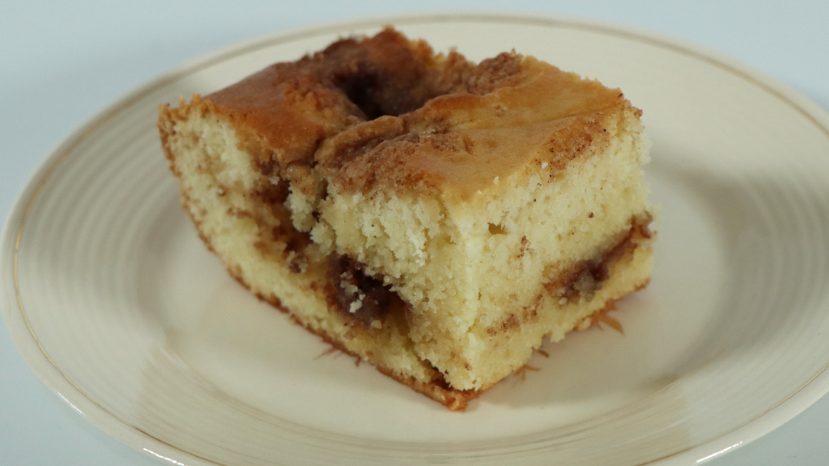 Cinnamon Roll Cake